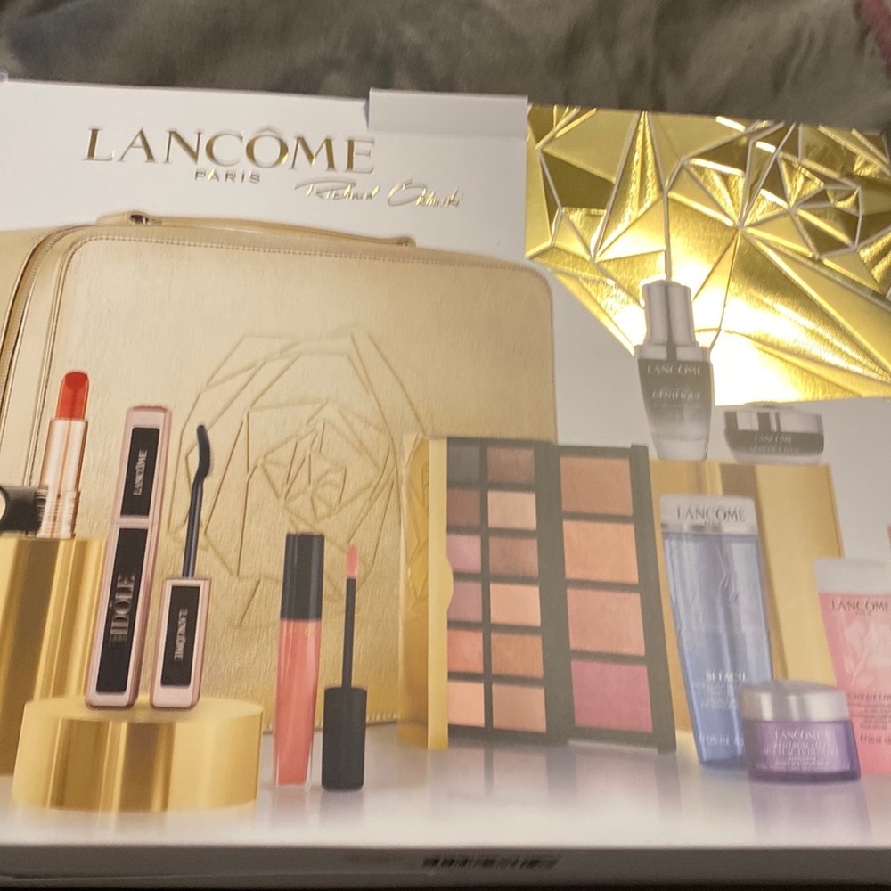 lancome beauty box 2022 brand new!!